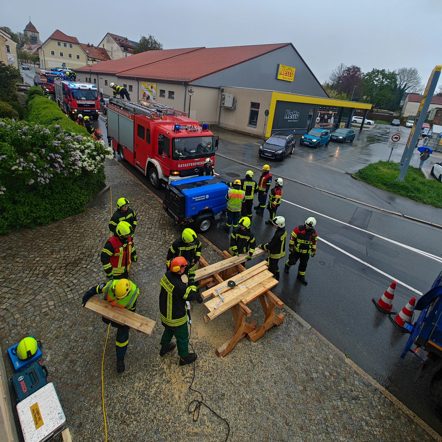 20.04.2024 - Ausbildung 1. Löschzug Retten