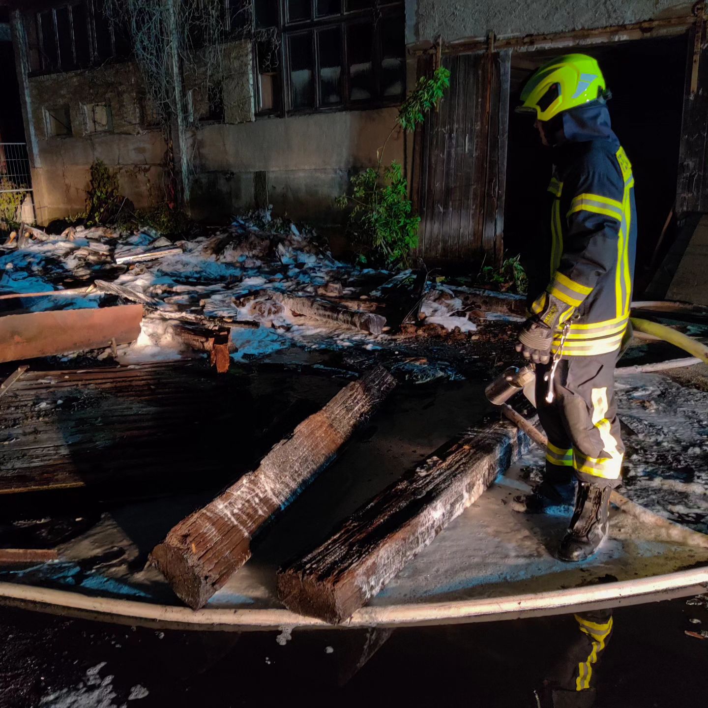 49 - B1 Lagerfeuer außer Kontrolle